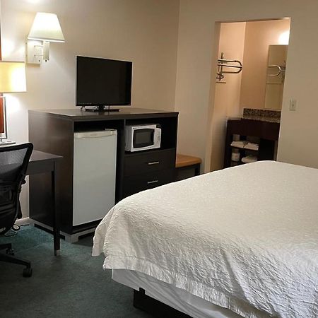 Slumber Inn Harrisonville Екстериор снимка