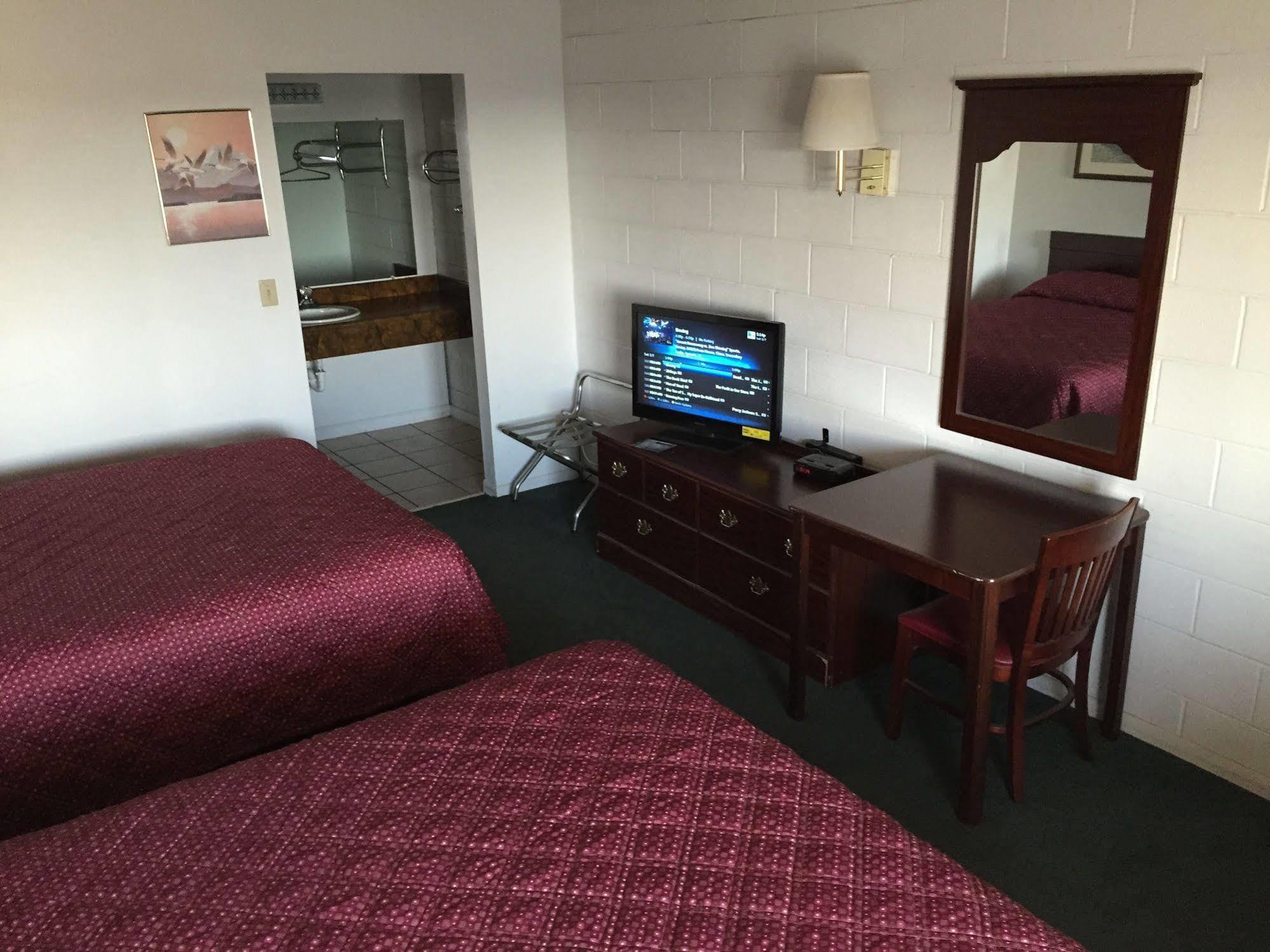 Slumber Inn Harrisonville Екстериор снимка